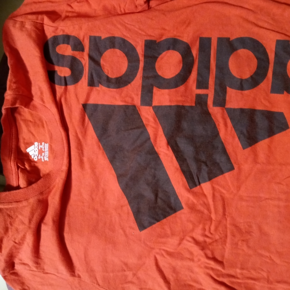 Tee shirt